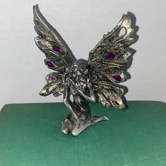 Vintage pewter, Nicole fantasy fairy purple jewels, glitter on wings - Picture 6 of 10